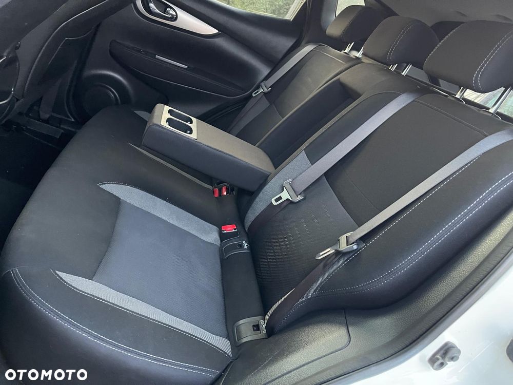 Nissan Qashqai - 22