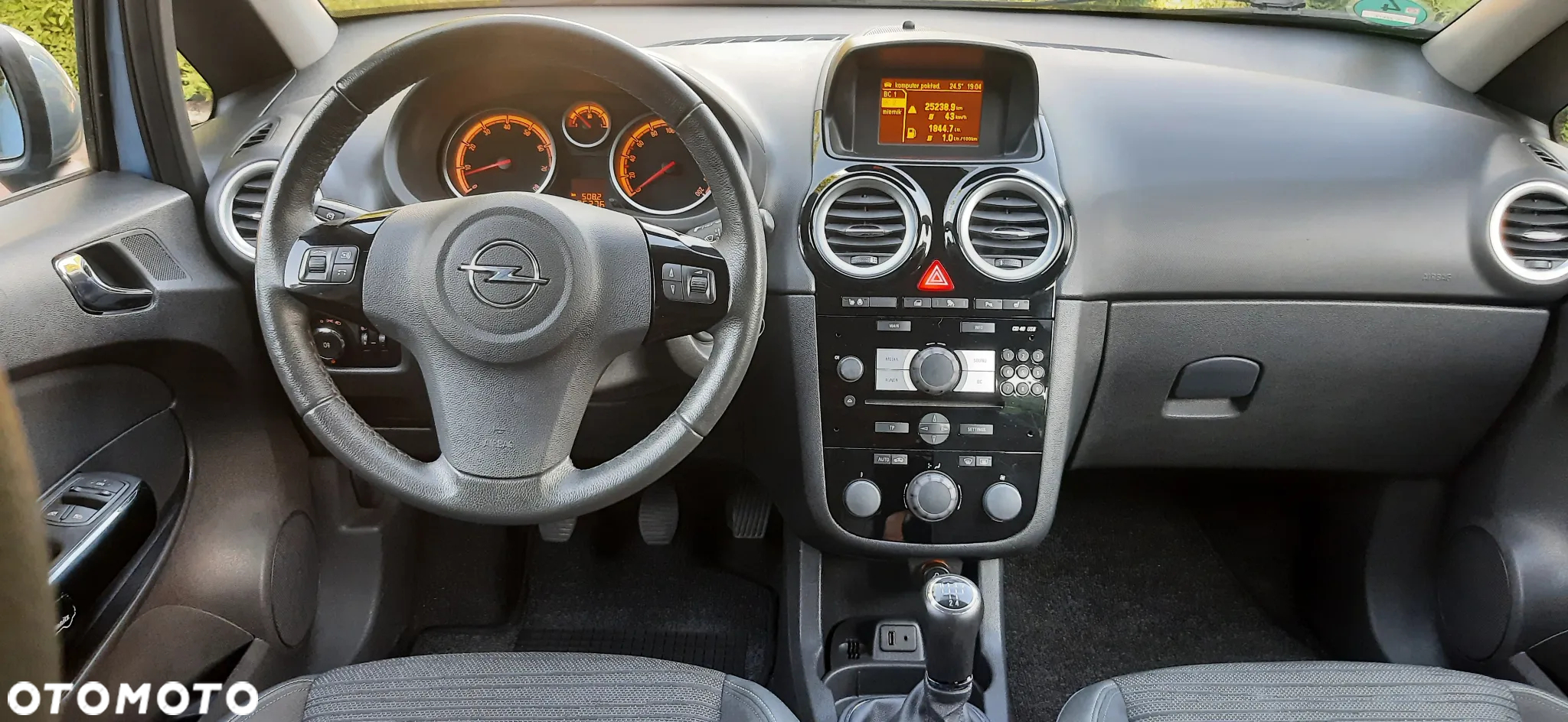 Opel Corsa - 22