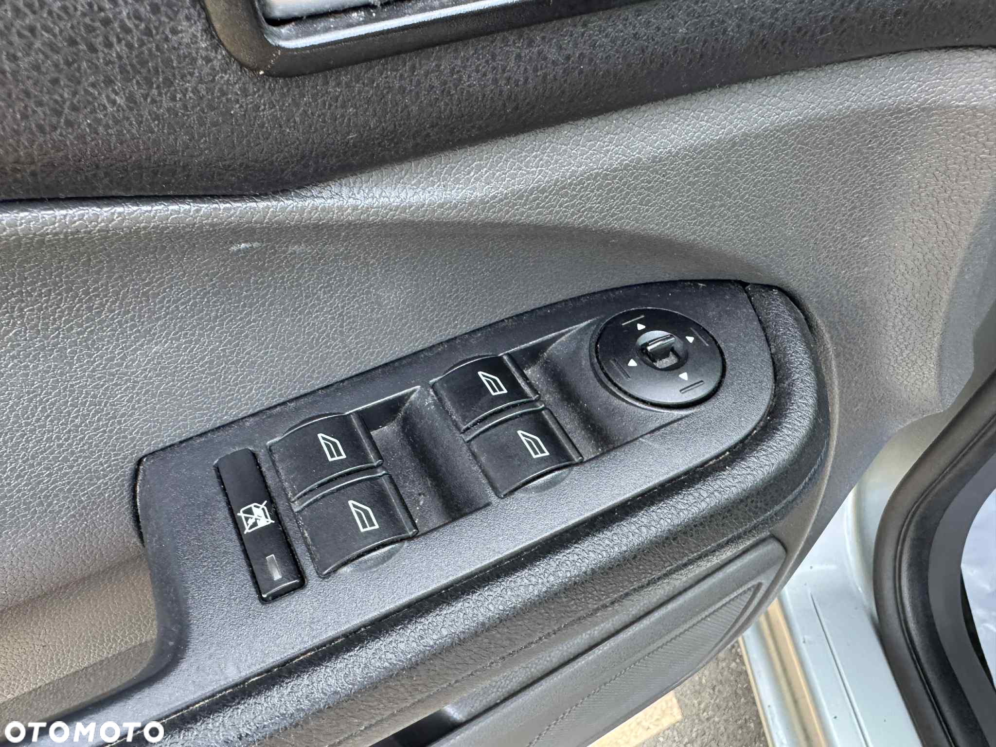 Ford C-MAX - 12