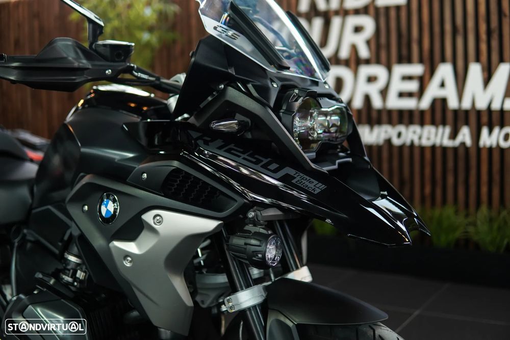 BMW R 1250 GS TRIPLE BLACK Rebaixada - 5