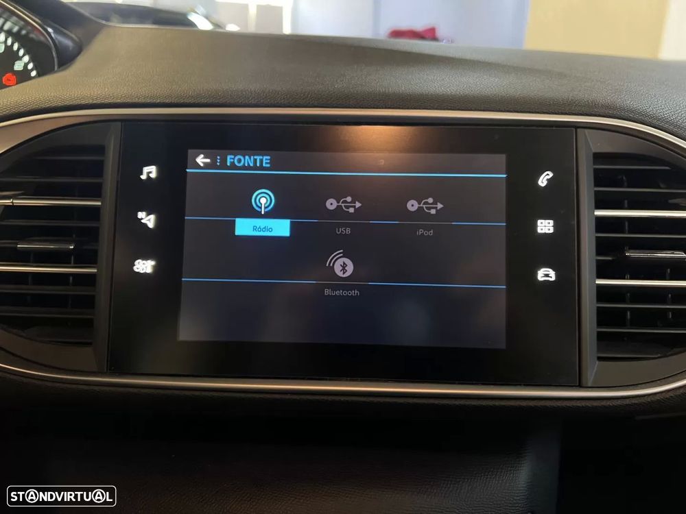 Peugeot 308 1.2 PureTech Style J17 - 28