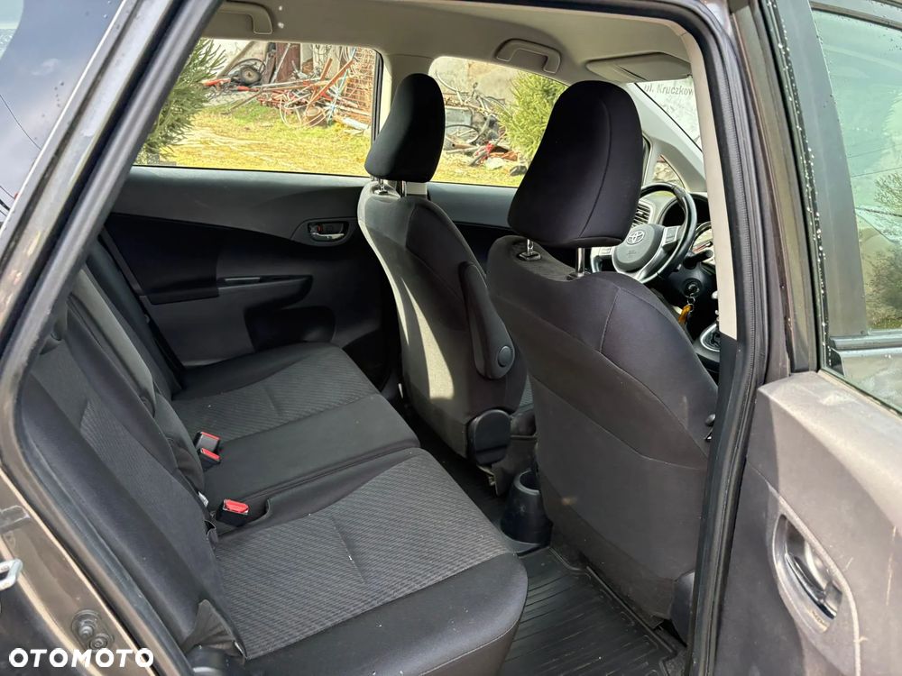 Toyota Verso S 1.4 D-4D Cool - 11