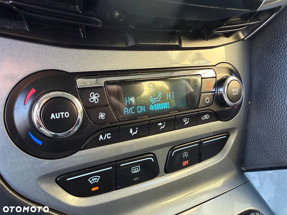 Ford Focus 1.0 EcoBoost Titanium ASS - 26