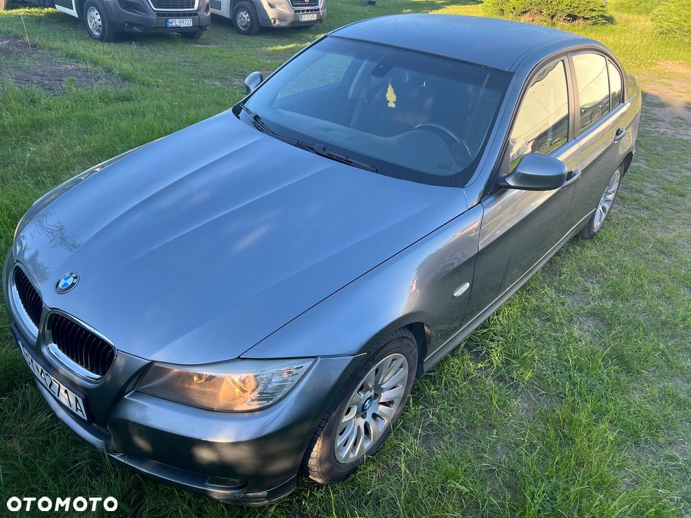 BMW Seria 3 318d DPF Edition Lifestyle - 3