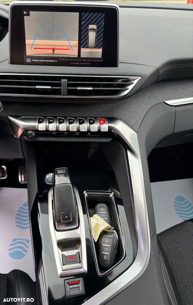 Peugeot 5008 1.6 Puretech Turbo s&s EAT8 GT-Line - 15