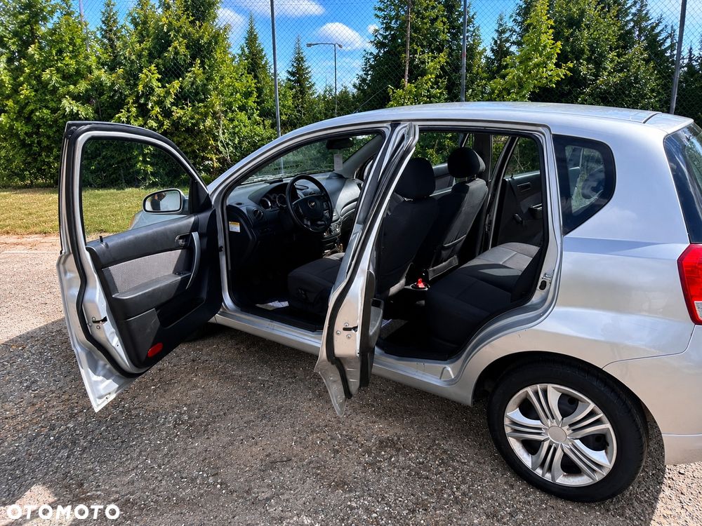 Chevrolet Aveo - 5