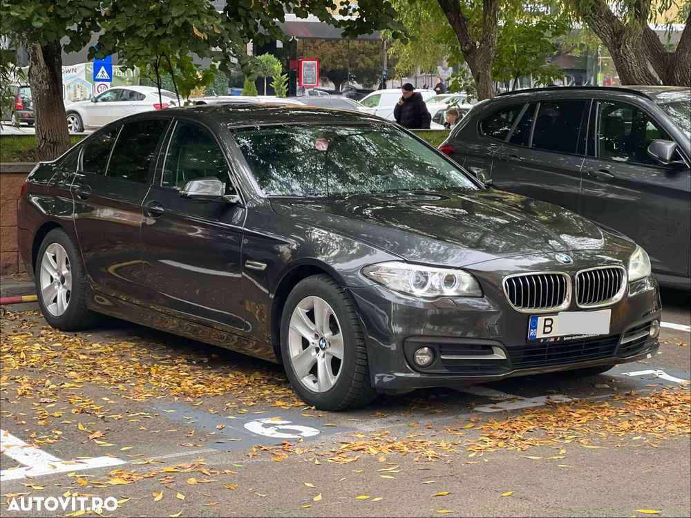 BMW Seria 5 520d xDrive AT - 3