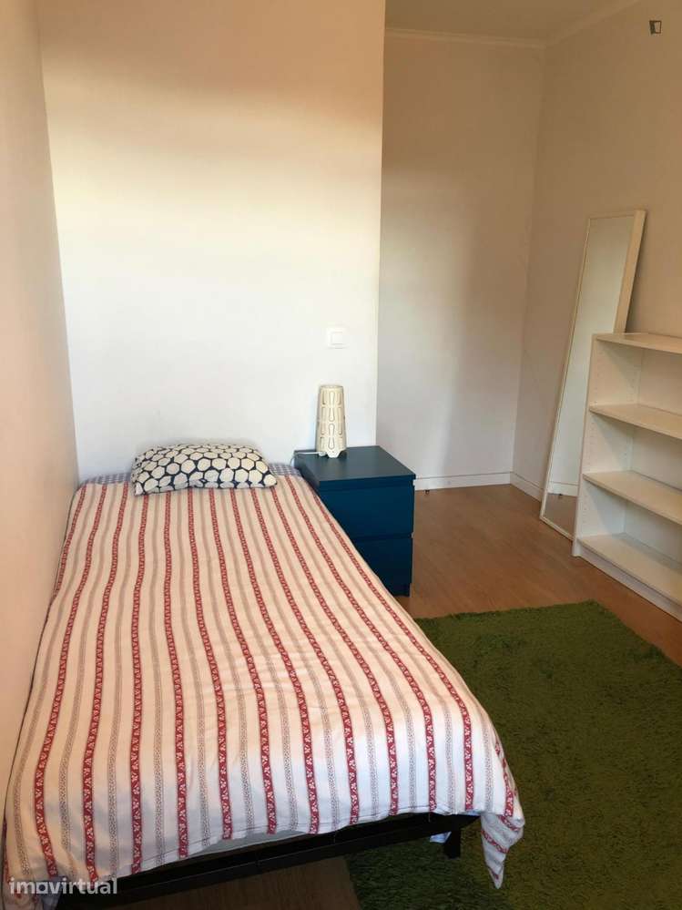 Quarto - localizado em São Sebastião Lisbon - Grande imagem: 2/12