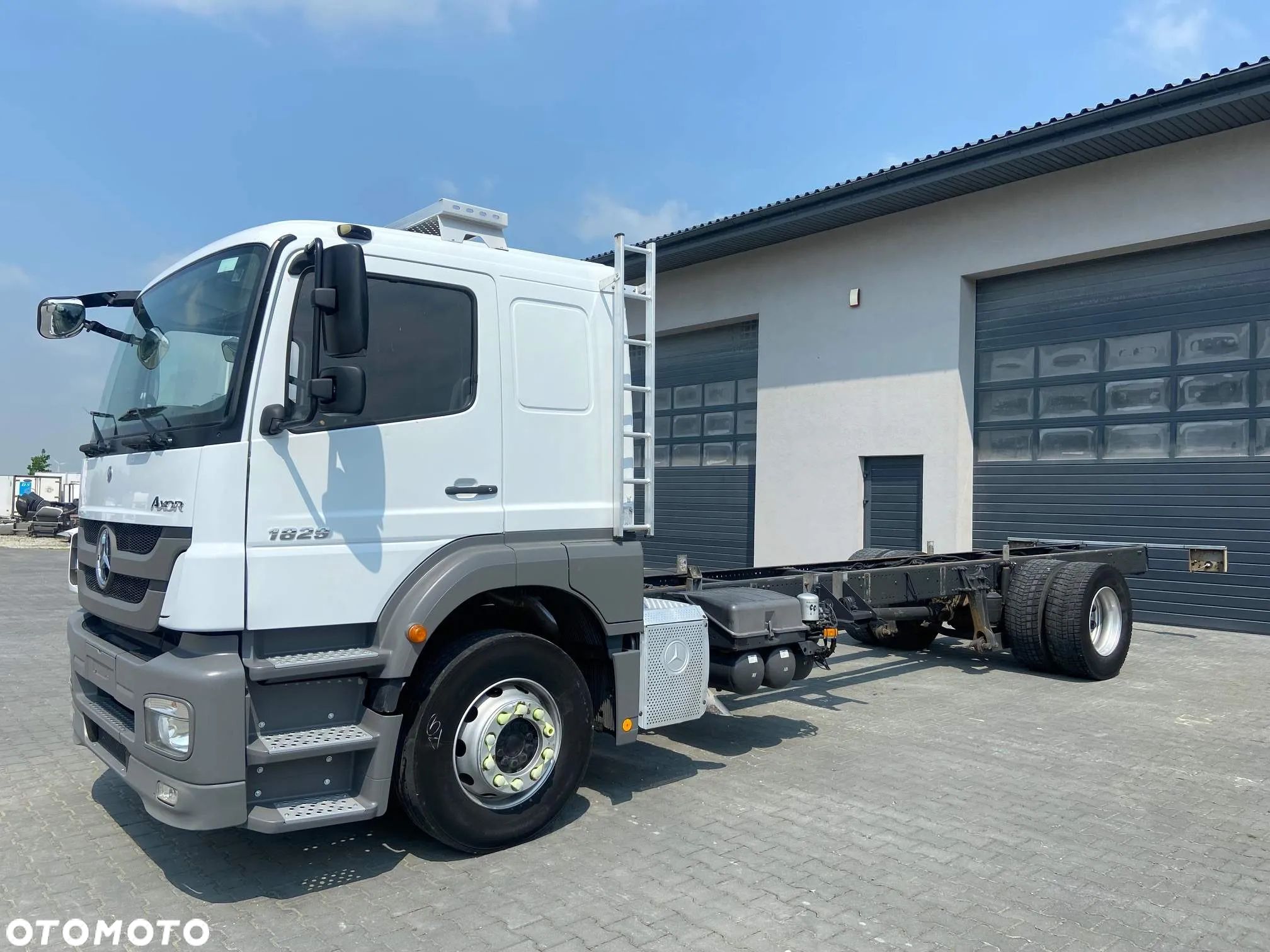 Mercedes-Benz AXOR 1829 SYPIALKA PODWOZIE DO ZABUDOWY - 1