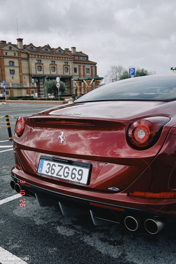 Ferrari California T - 15
