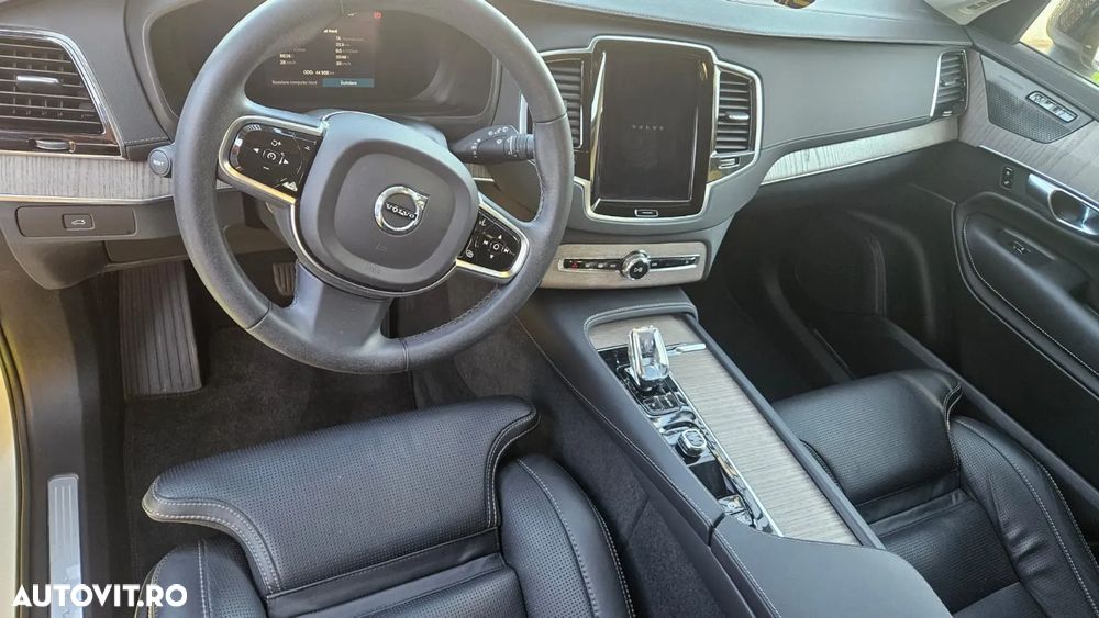Volvo XC 90 B5 D AWD Plus Dark - 7
