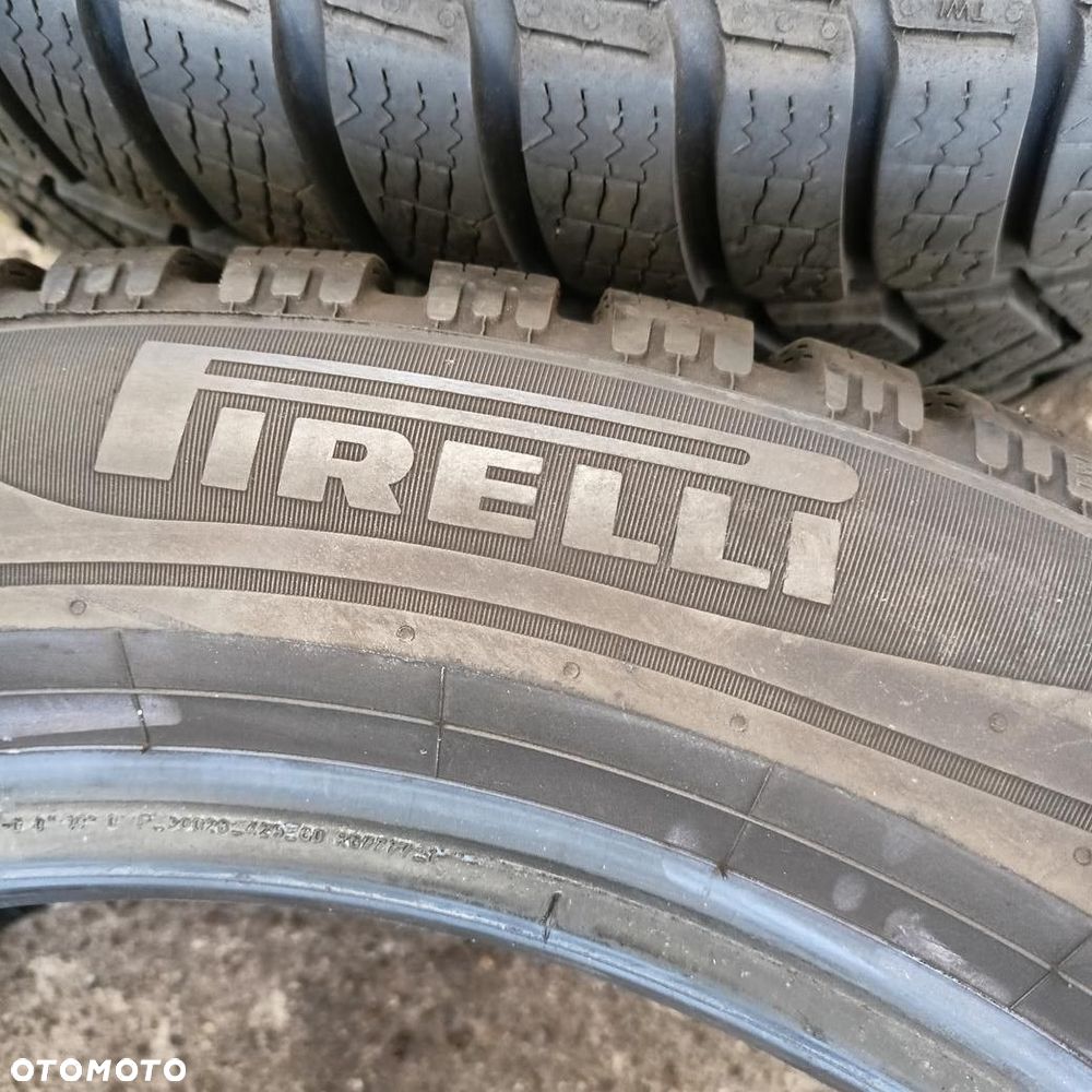 Opona 225/50/17 Pirelli Cinturato Winter 2 (F6241) - 2