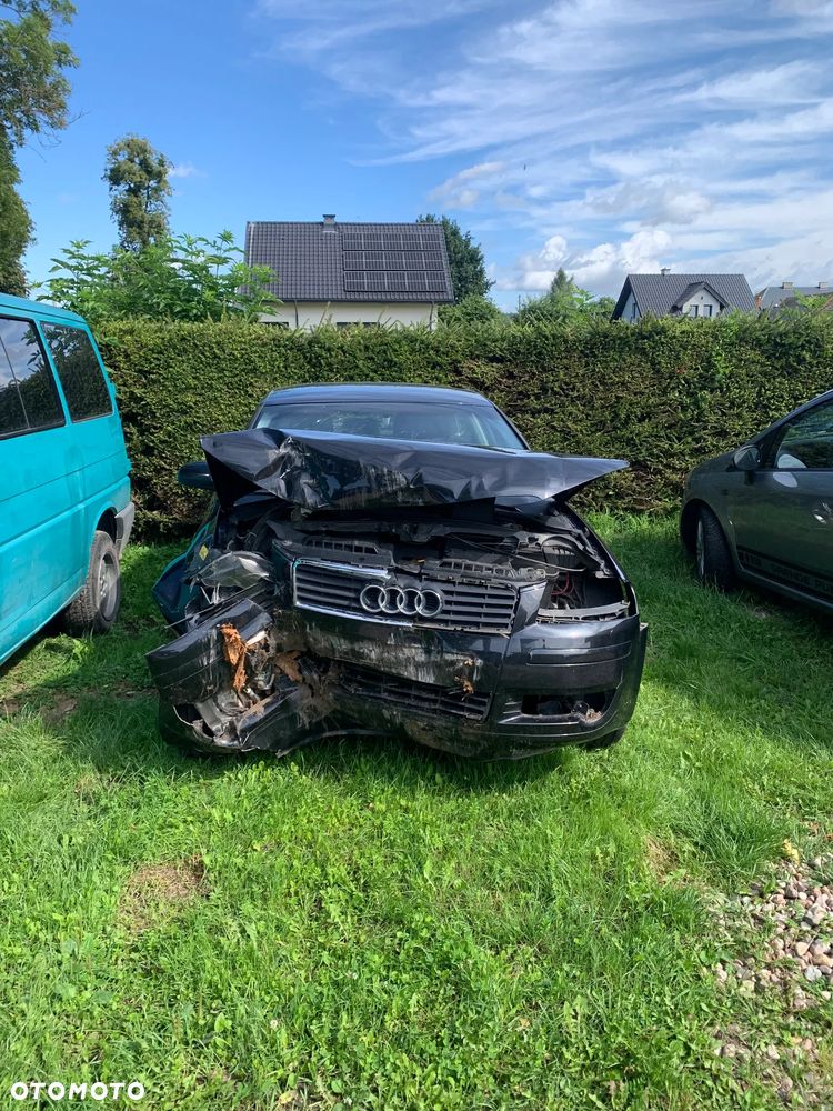 Audi A3 3-drzwiowe 1.6 Ambiente - 2