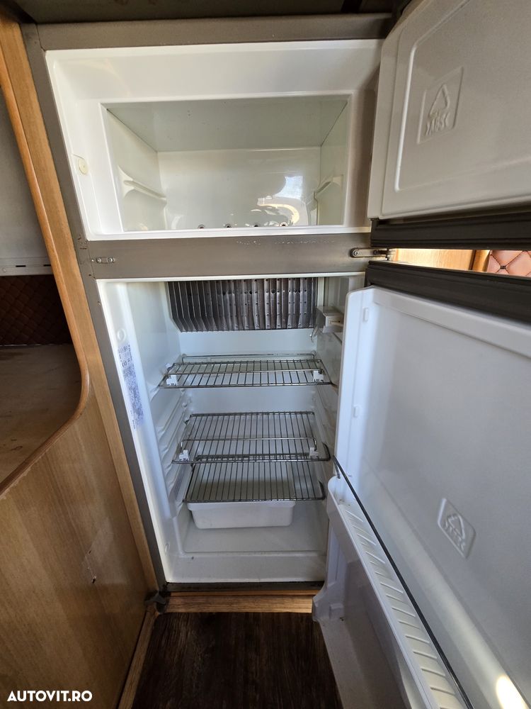 Mercedes-Benz Sprinter - 9