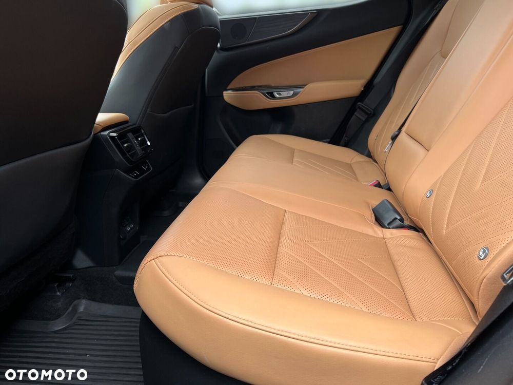Lexus NX - 11