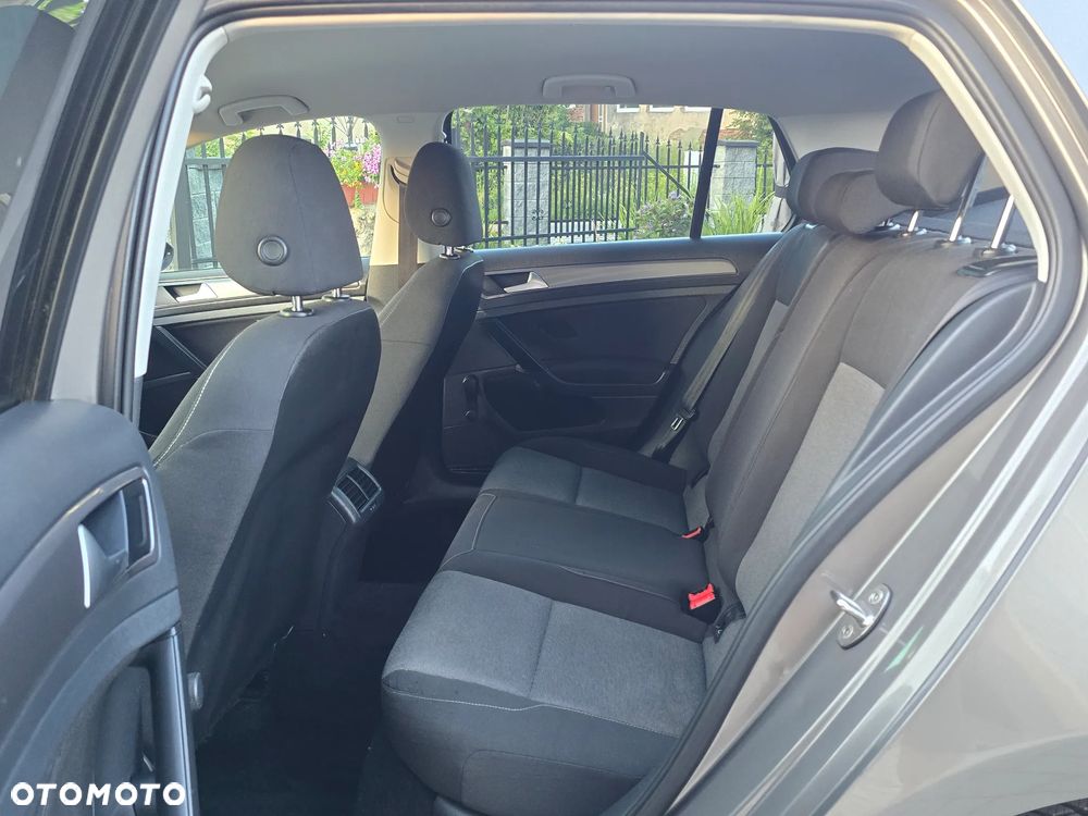 Volkswagen Golf 1.6 BlueTDI Comfortline - 19