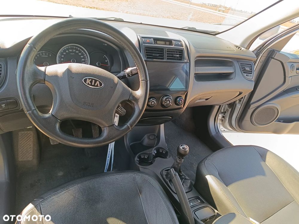Kia Sportage 2.0 Expedition + - 4