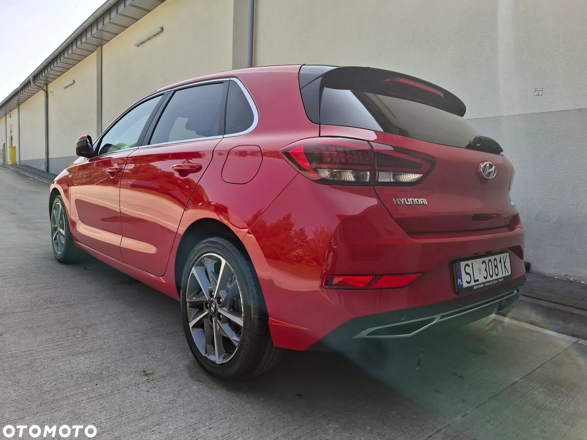 Hyundai i30 1.5 T-GDI 48V-Hybrid DCT Intro - 4
