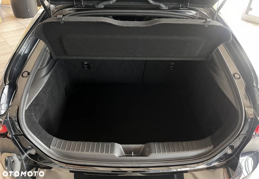 Mazda 3 e-SKYACTIV-G 2.0 M HYBRID HOMURA - 29