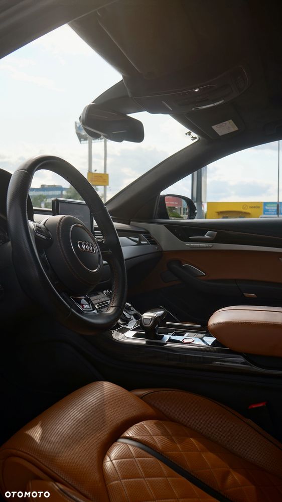 Audi S8 Plus 4.0 TFSI Quattro - 20