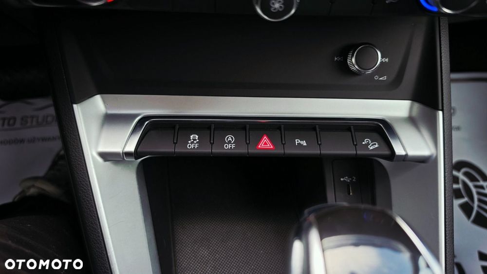 Audi Q3 - 22