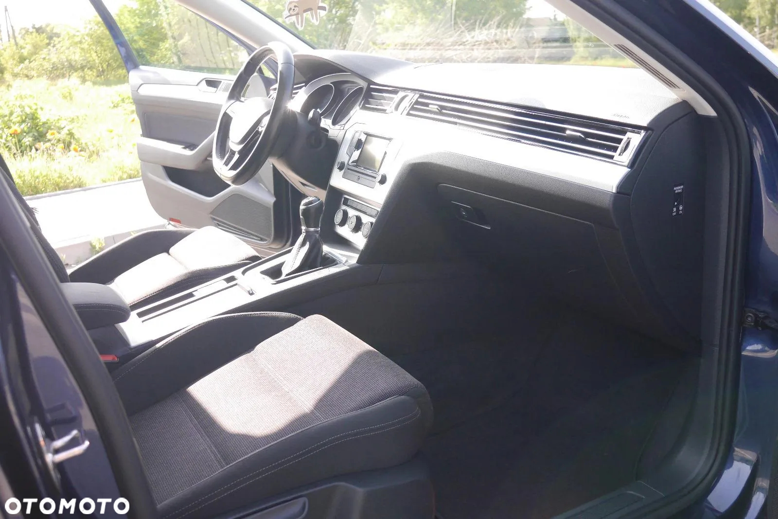 Volkswagen Passat 1.6 TDI BMT Comfortline - 13