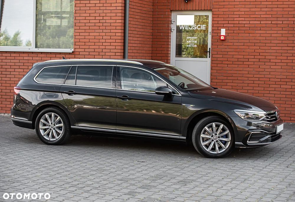 Volkswagen Passat ver-1-4-tsi-plug--in-hybrid-gte-dsg - 3