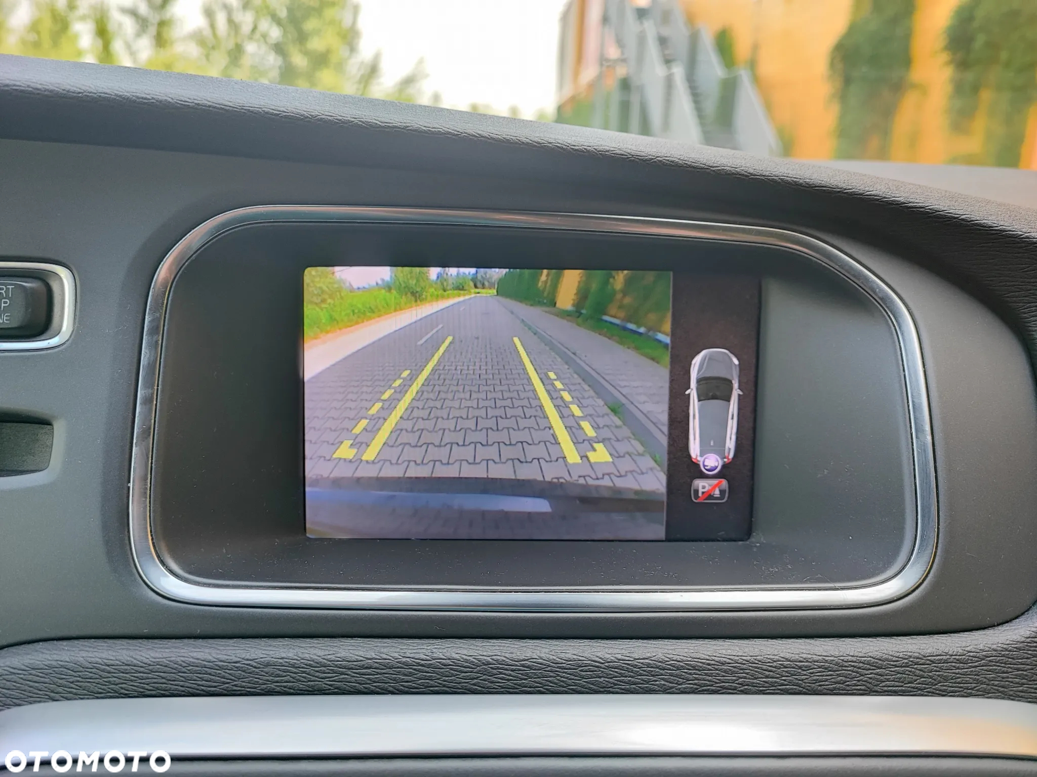 Volvo V40 T3 Geartronic RDesign - 28