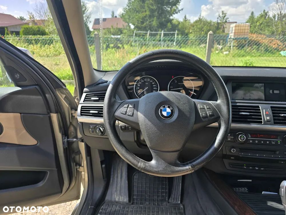 BMW X5 3.0sd xDrive - 12