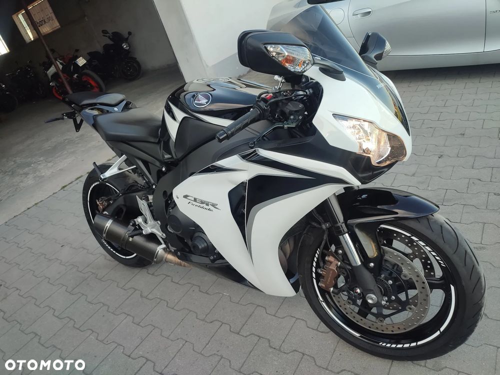 Honda CBR - 4