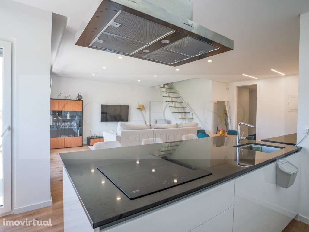 Excelente Apartamento Duplex T3 + 1, com suite, lugar de garagem e ... - Grande imagem: 2/30