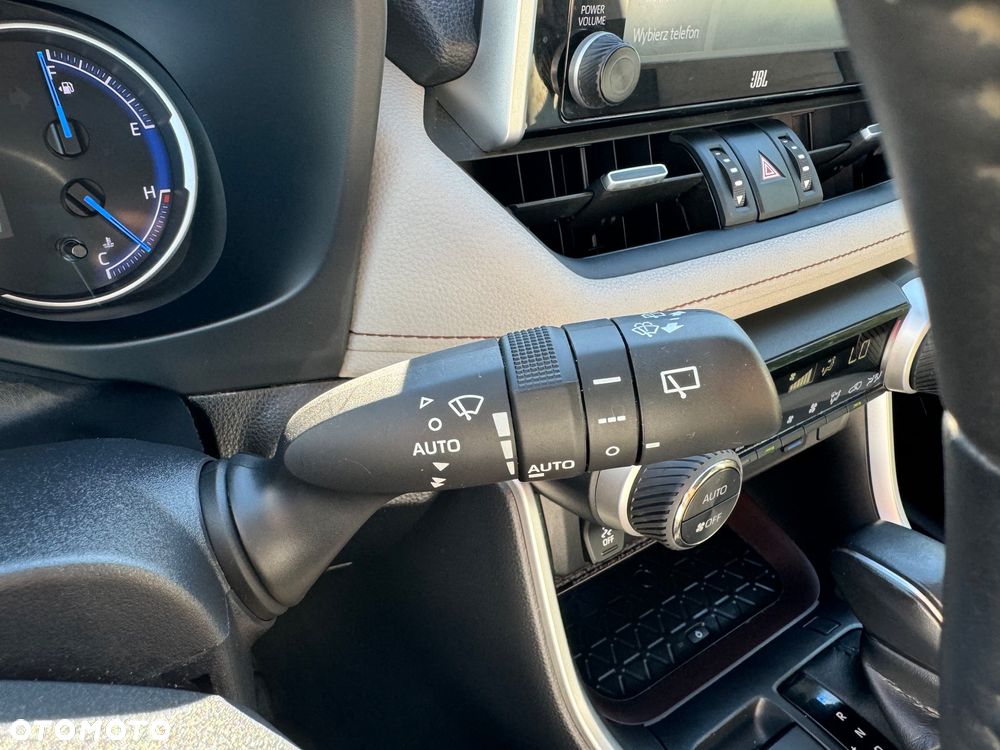 Toyota RAV4 - 22