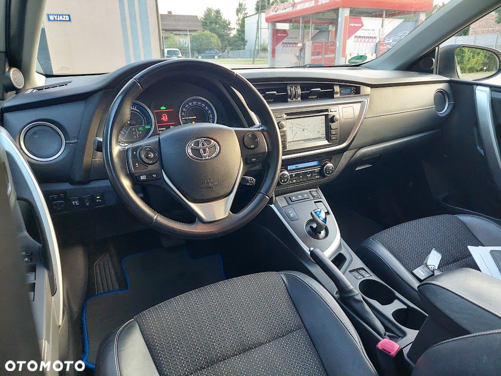 Toyota Auris 1.8 HSD Sol - 9