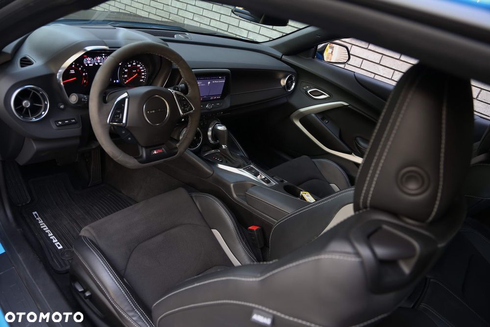 Chevrolet Camaro - 16