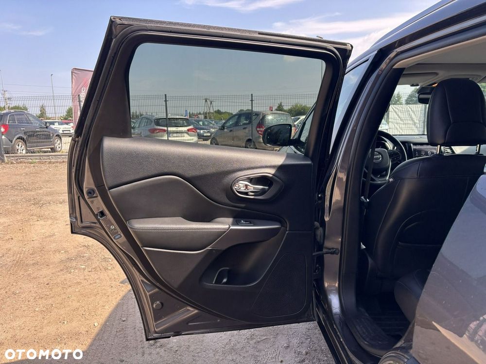 Jeep Cherokee 2.0 T Active Drive I Automatik Overland - 34