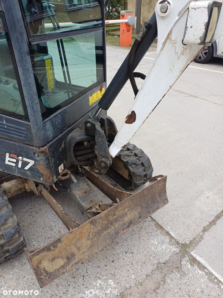 Bobcat E17 - 8