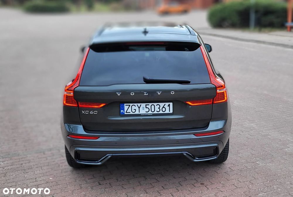 Volvo XC 60 B4 D R-Design - 3