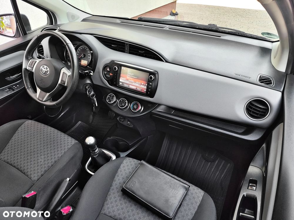 Toyota Yaris 1.33 Premium - 19