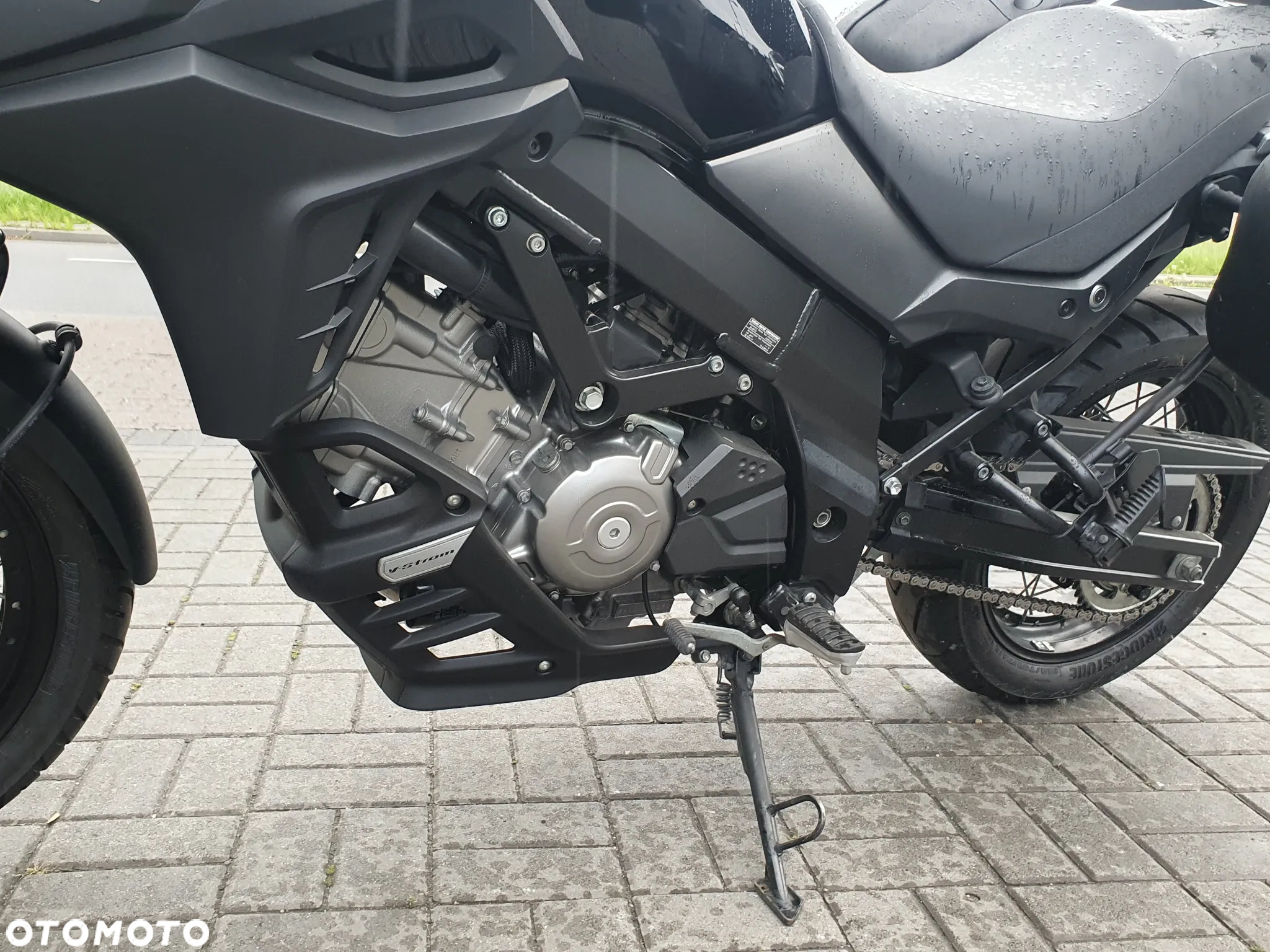 Suzuki V-STROM - 6