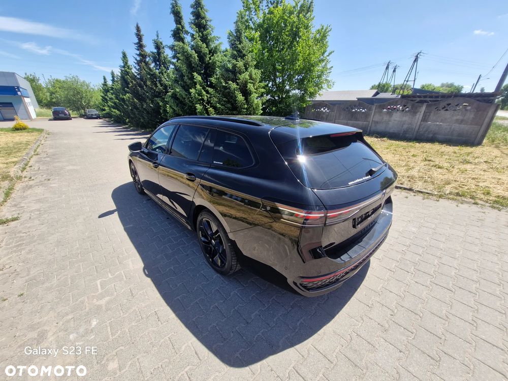 Volkswagen Passat Variant 2.0 TDI SCR DSG R-Line - 7