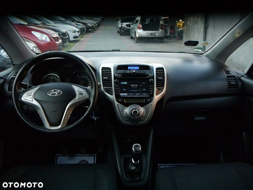 Hyundai ix20 1.6 Premium - 17