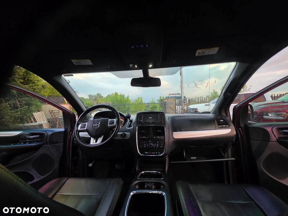 Dodge Grand Caravan 3.6 R/T - 10