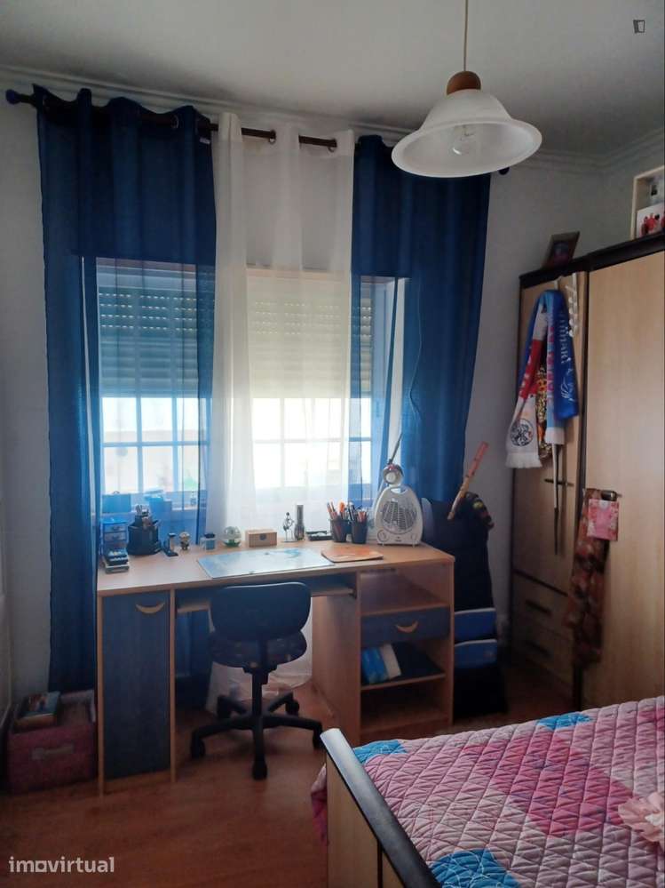 Quarto - localizado em Carcavelos Lisbon - Grande imagem: 2/9