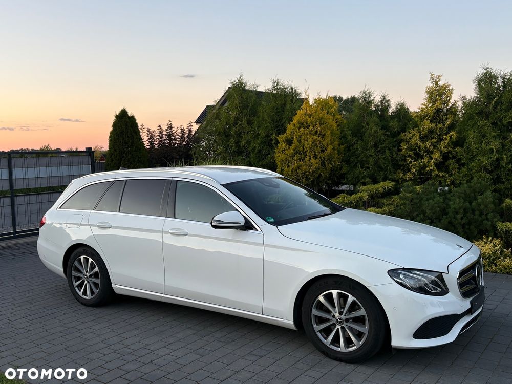 Mercedes-Benz Klasa E 220 d 9G-TRONIC Avantgarde - 3