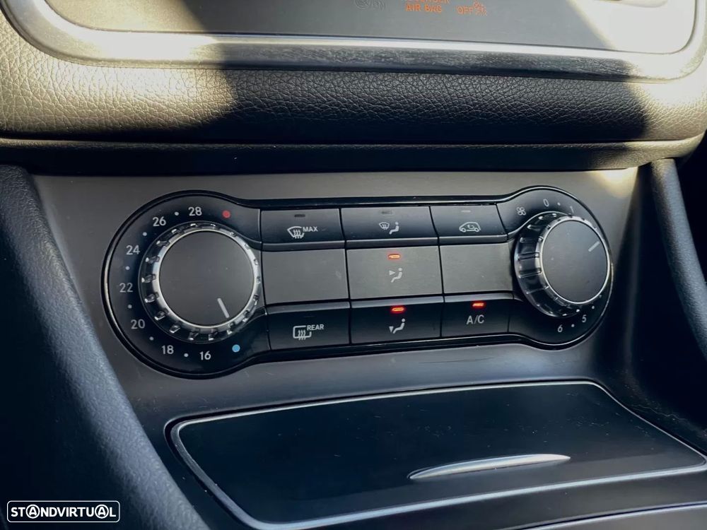 Mercedes-Benz CLA 180 d Shooting Brake Urban Aut. - 22