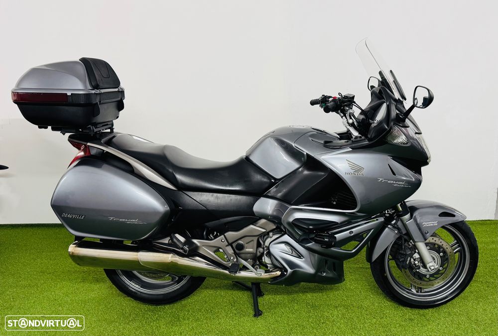 Honda Deauville NT700VA - 1