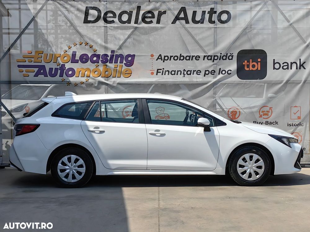 Toyota Corolla 1.8 HSD Business - 11