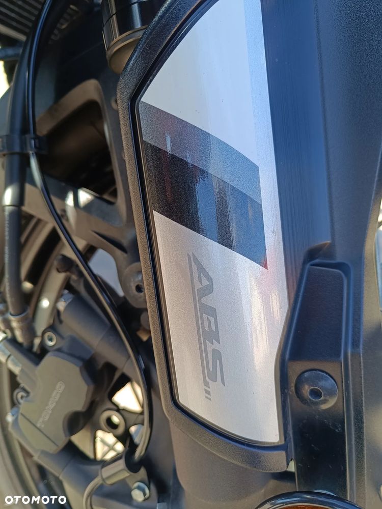 Suzuki V-STROM - 15