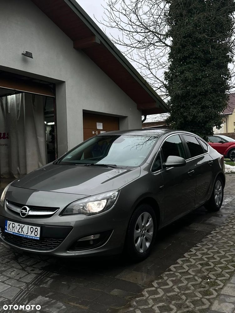 Opel Astra 1.4 T Active - 3