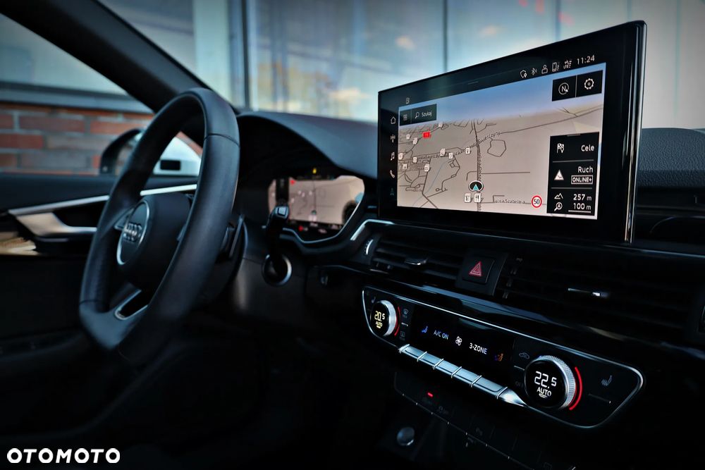 Audi A4 Avant 35 TFSI mHEV S Line S tronic - 17